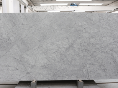  Marmuras Bianco Carrara